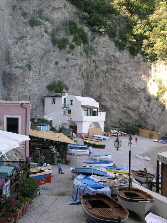 Amalfi 51 Con Vista Mare, Giardino E Terrazze Villa กองกาเดมารีนี ห้อง รูปภาพ