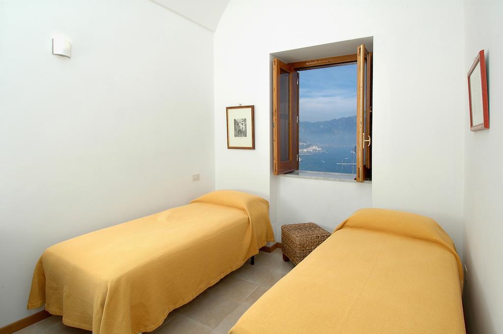 Amalfi 51 Con Vista Mare, Giardino E Terrazze Villa กองกาเดมารีนี ห้อง รูปภาพ